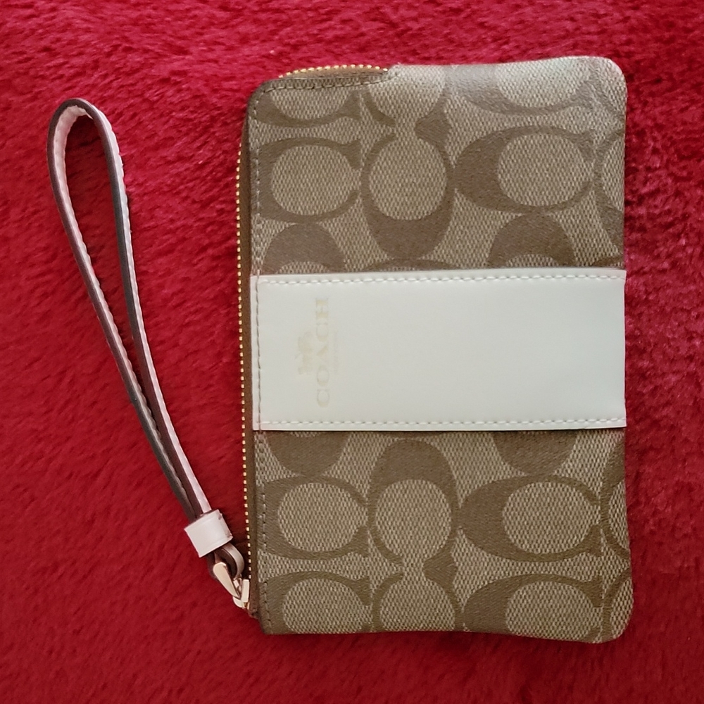 NEW Coach Signature PVC Wrislet